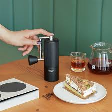 Adjustable burr coffee grinder for espresso and pour-over