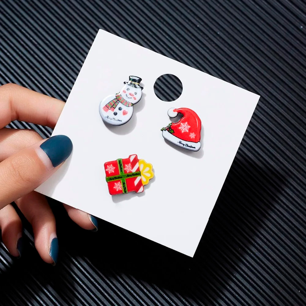 Fashion Christmas Brooch Badge Set – Cute Snowman, Snowflake, Deer, Bell & Tree Pins for Women & Kids