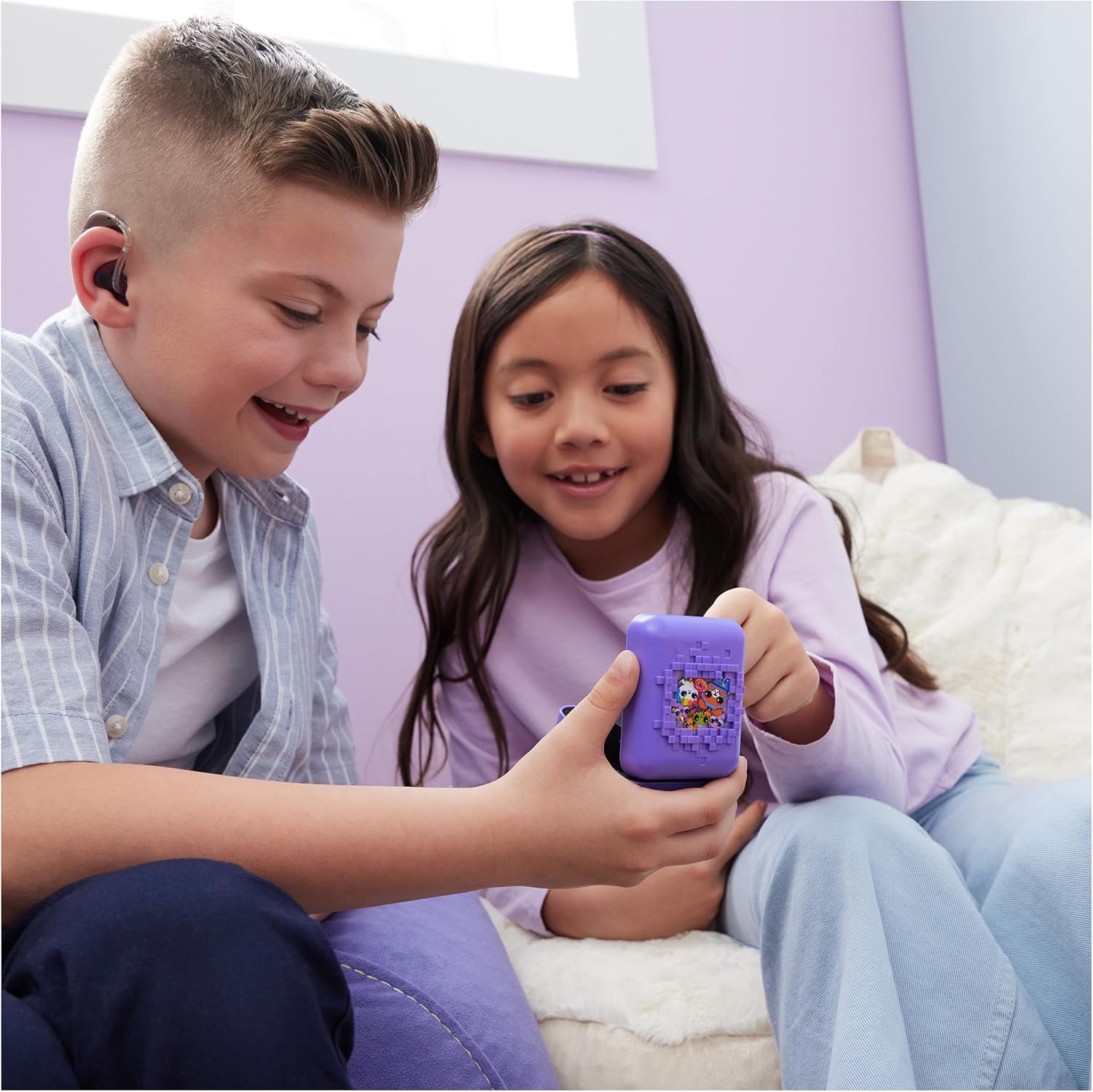 Bitzee Interactive Toy Digital Pet with 15 Animals Inside – Virtual Electronic Pets React to Touch, Kids Toys for Girls and Boys